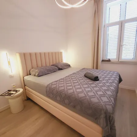 Lemon Garden Apartmant شقة سبليت