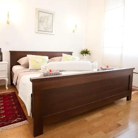 Апартаменти Lemon Garden Apartmant Спліт